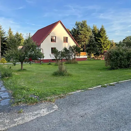 Дом отдыха Meadows House Lomnice Lomnice u Rymarova