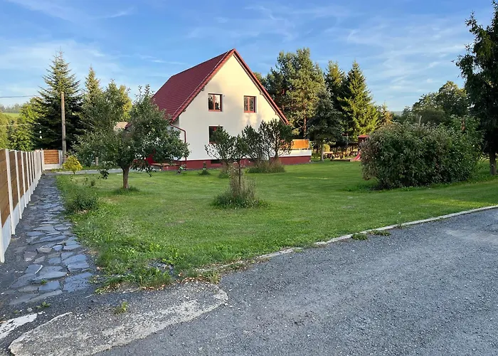 Dom wakacyjny Meadows House Lomnice Lomnice u Rymarova